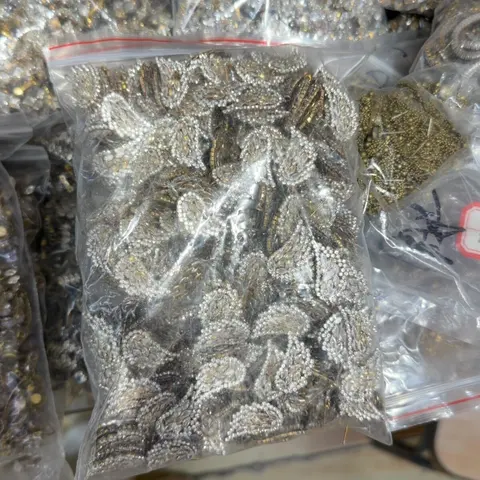 Сережки оптом з Китаю в Україну