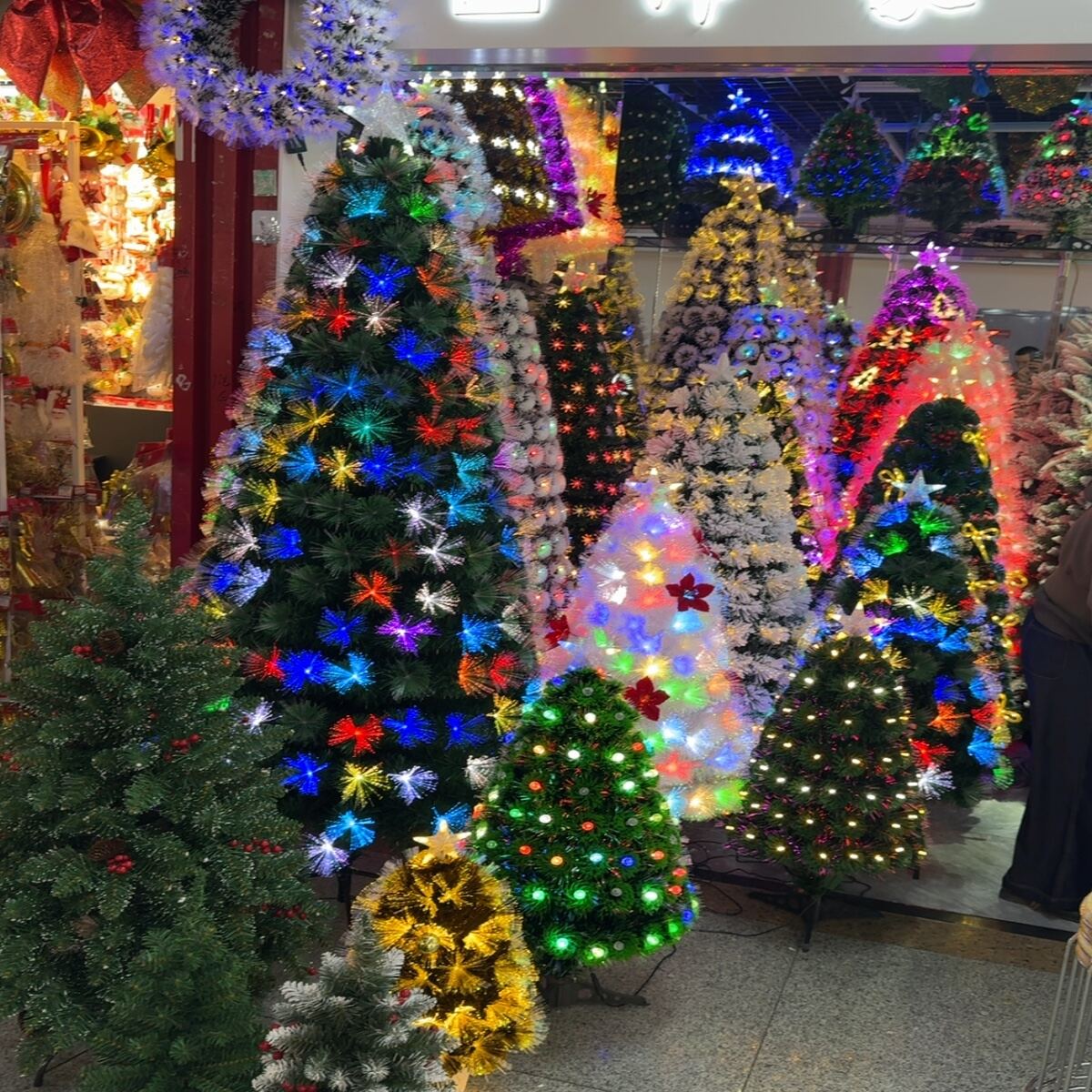Світлодіодна ялинка