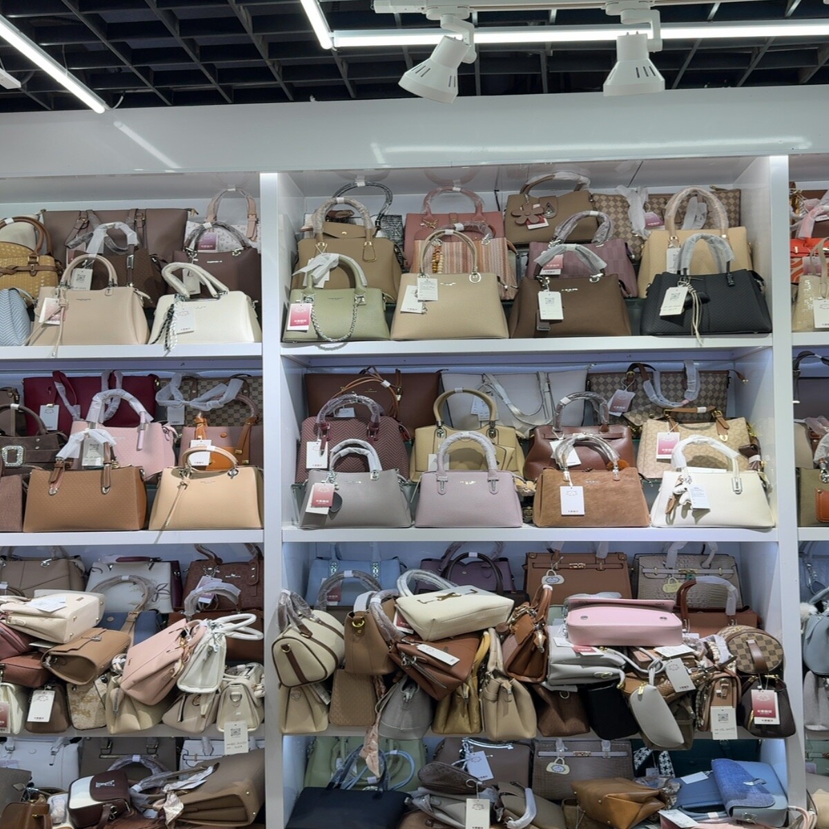 Yiwu Futian Market F1-11143