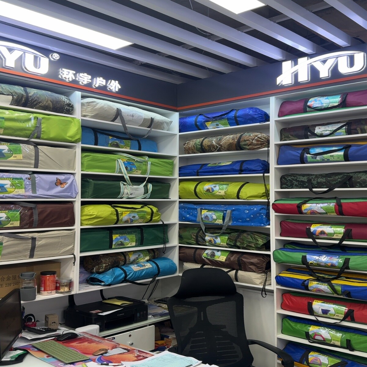 Вуличні намети оптом з Китаю в Україну